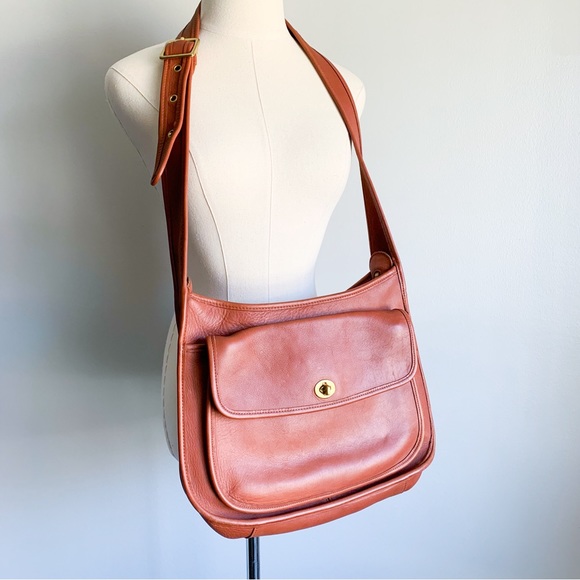 Coach Bags Vintage 995 Coach Taft Bag 998 Tan Leather British Large